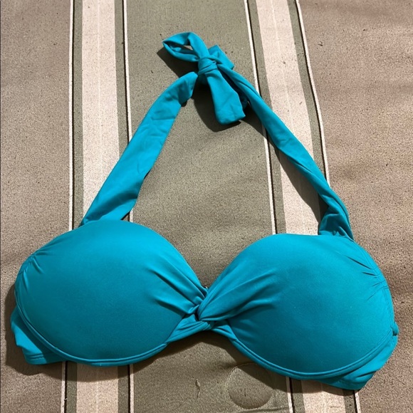 💖 Host Pick💖Bisou Bisou push up bikini top - Picture 1 of 3